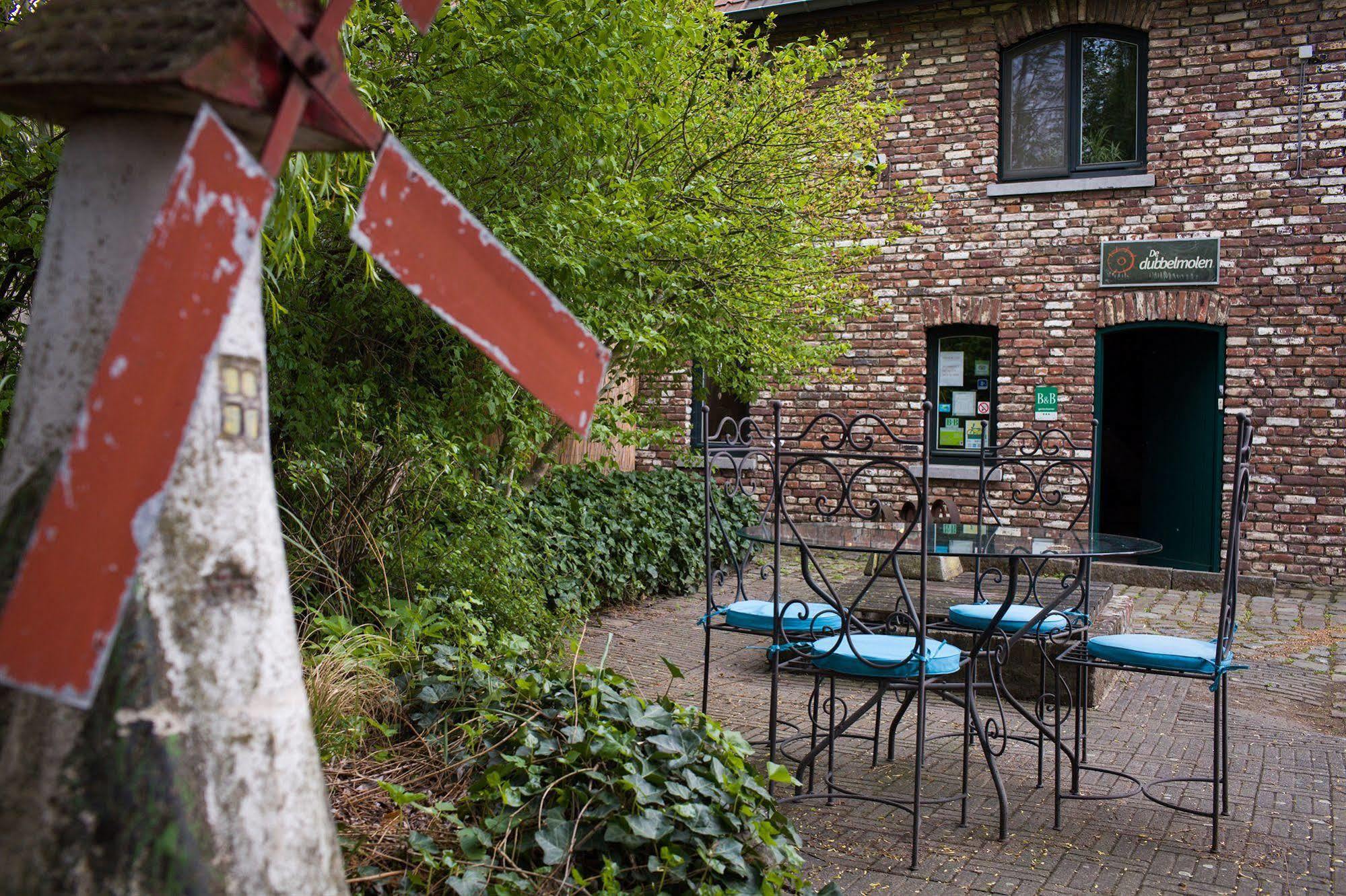 B&B De Dubbelmolen Tongeren Exteriör bild